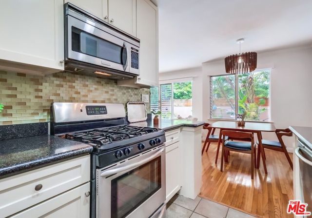 1275 Havenhurst Drive 4, West Hollywood, CA 90046