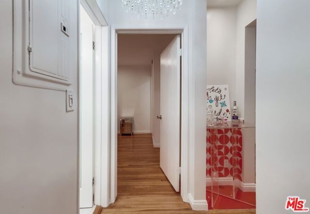 1275 Havenhurst Drive 4, West Hollywood, CA 90046