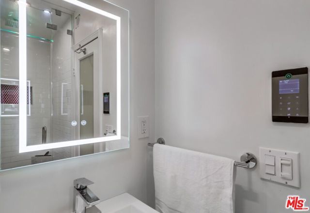 1275 Havenhurst Drive 4, West Hollywood, CA 90046