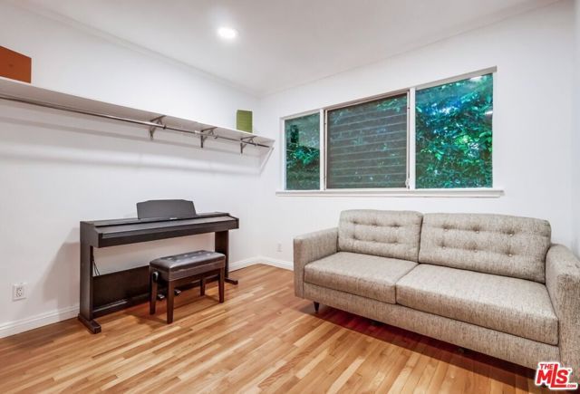 1275 Havenhurst Drive 4, West Hollywood, CA 90046