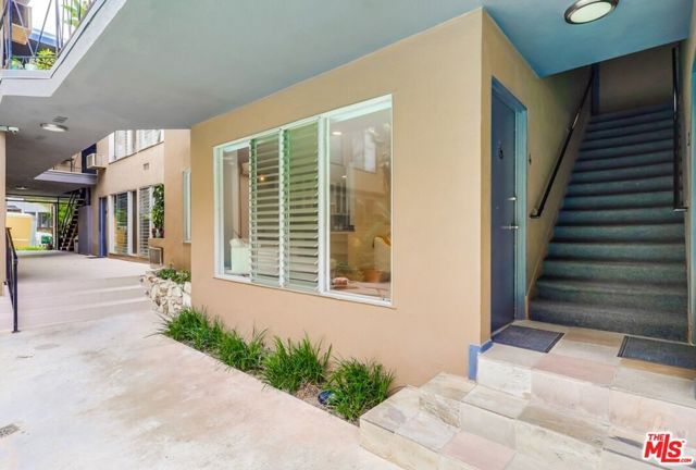 1275 Havenhurst Drive 4, West Hollywood, CA 90046