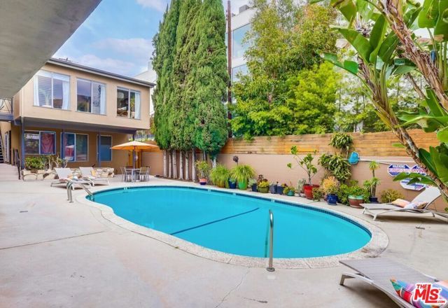 1275 Havenhurst Drive 4, West Hollywood, CA 90046