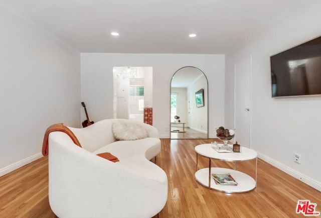 1275 Havenhurst Drive 4, West Hollywood, CA 90046