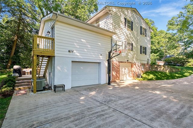 909 Chestnut Road, Charleston, WV 25314