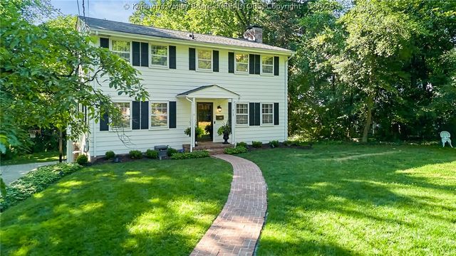 909 Chestnut Road, Charleston, WV 25314