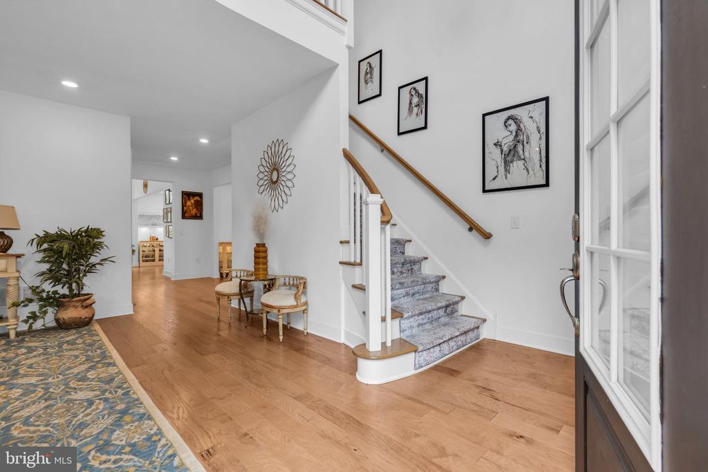20 DOGLEG LN, LAWRENCE TWP, NJ 08648 — photo 2