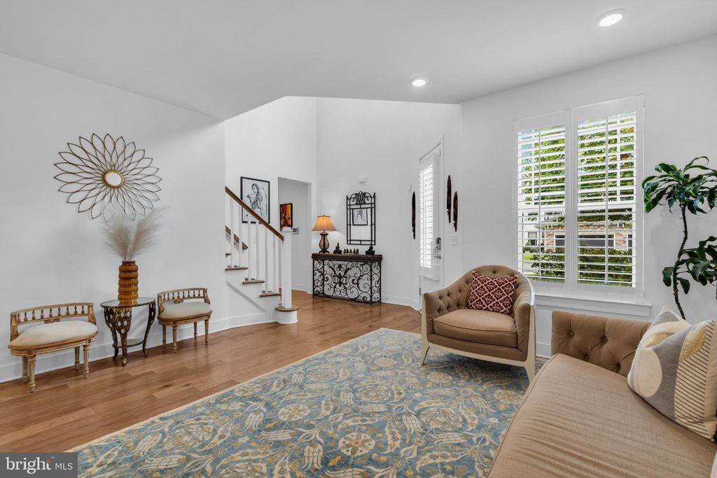 20 DOGLEG LN, LAWRENCE TWP, NJ 08648 — photo 3