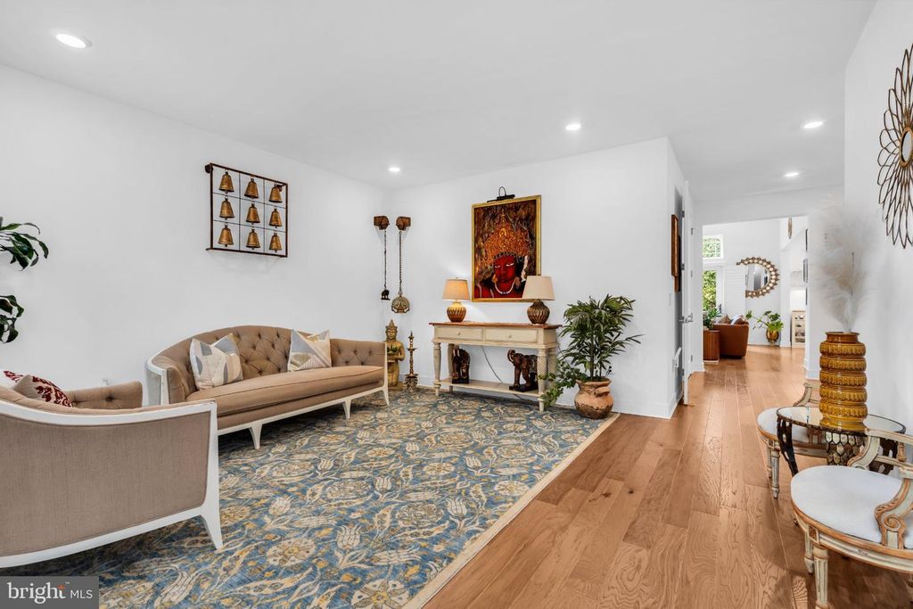20 DOGLEG LN, LAWRENCE TWP, NJ 08648 — photo 4