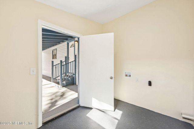 7611 MC COWAN Drive, Jacksonville, FL 32244