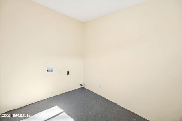 7611 MC COWAN Drive, Jacksonville, FL 32244