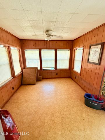 856 Meadowbrook Road, Grenada, MS 38901