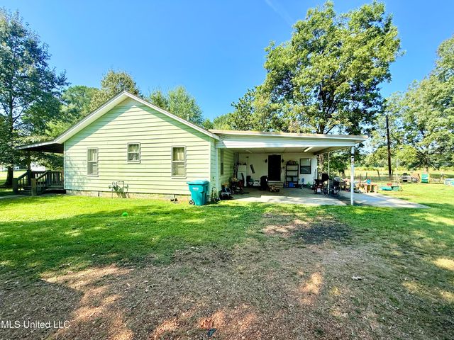 856 Meadowbrook Road, Grenada, MS 38901