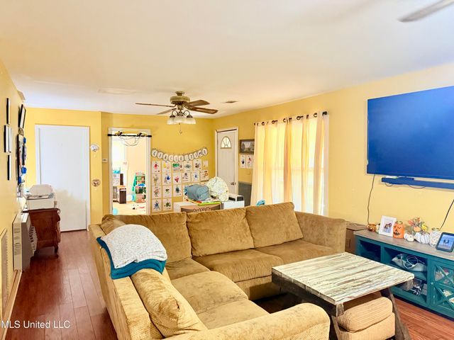 856 Meadowbrook Road, Grenada, MS 38901