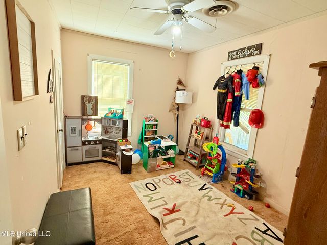 856 Meadowbrook Road, Grenada, MS 38901