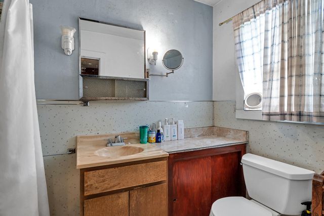 1729 Deer Creek Road, Shasta Lake, CA 96019