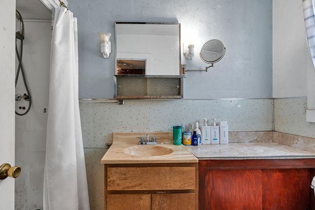 1729 Deer Creek Road, Shasta Lake, CA 96019