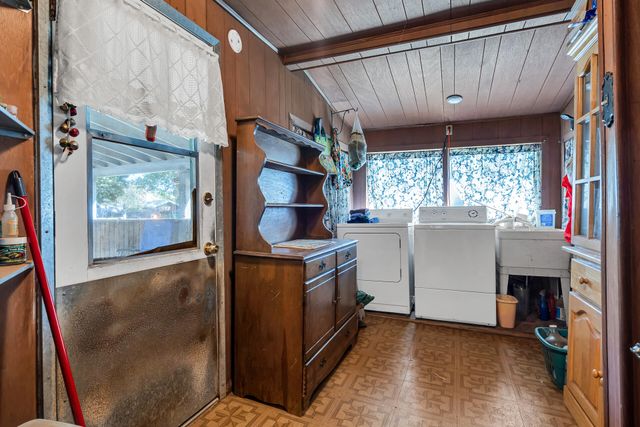 1729 Deer Creek Road, Shasta Lake, CA 96019