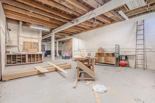 801 N Jefferson Street, Silver Lake, IN 46982