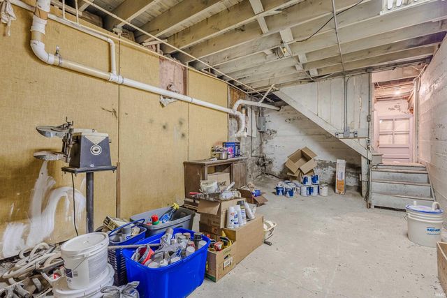 801 N Jefferson Street, Silver Lake, IN 46982