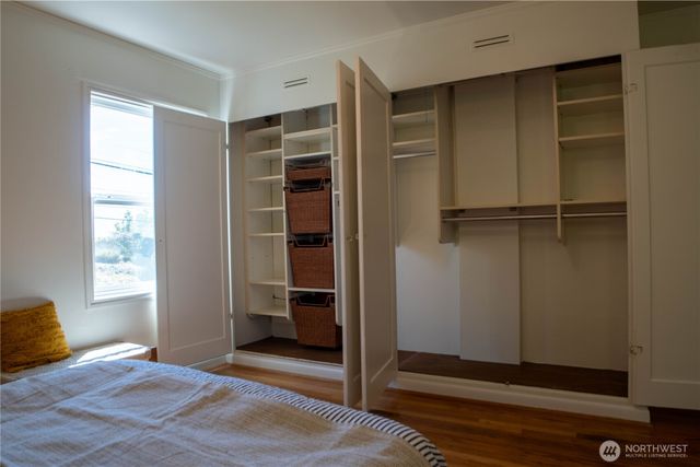 4432 SW 102nd Street, Seattle, WA 98146