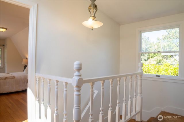 4432 SW 102nd Street, Seattle, WA 98146