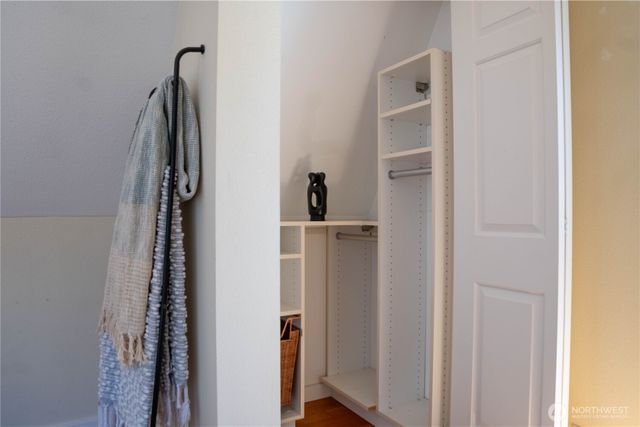 4432 SW 102nd Street, Seattle, WA 98146