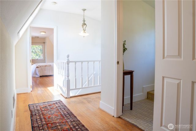 4432 SW 102nd Street, Seattle, WA 98146