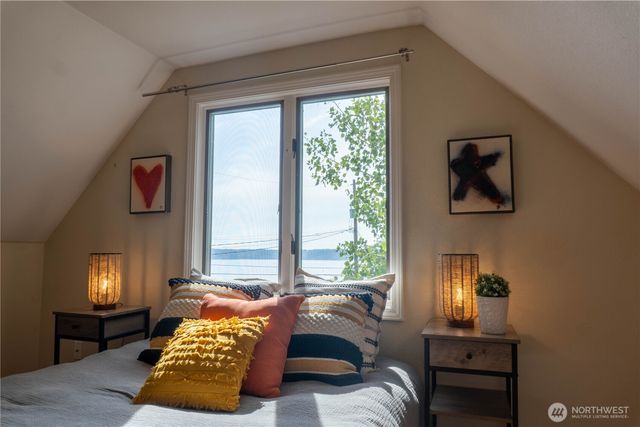 4432 SW 102nd Street, Seattle, WA 98146