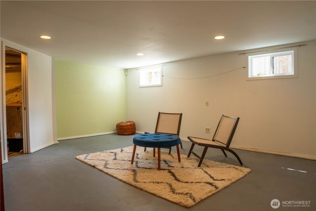 4432 SW 102nd Street, Seattle, WA 98146