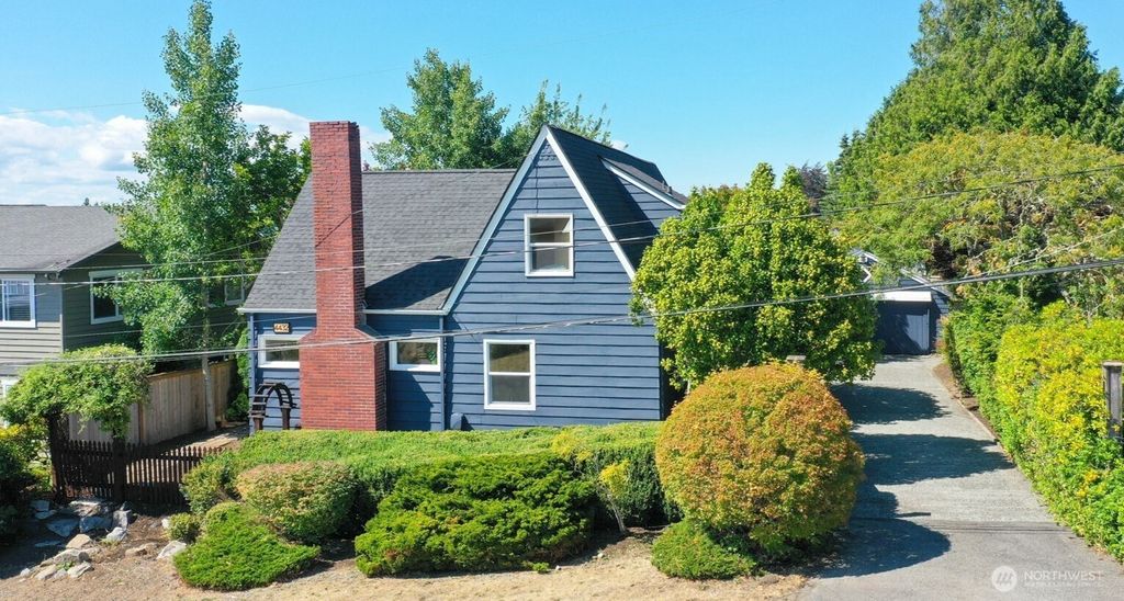 4432 SW 102nd Street, Seattle, WA 98146