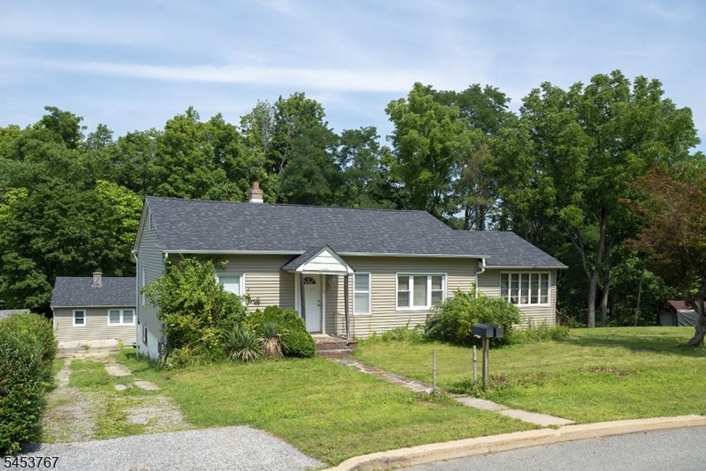 91 Sterling St, Franklin Boro, NJ 07416 — exterior