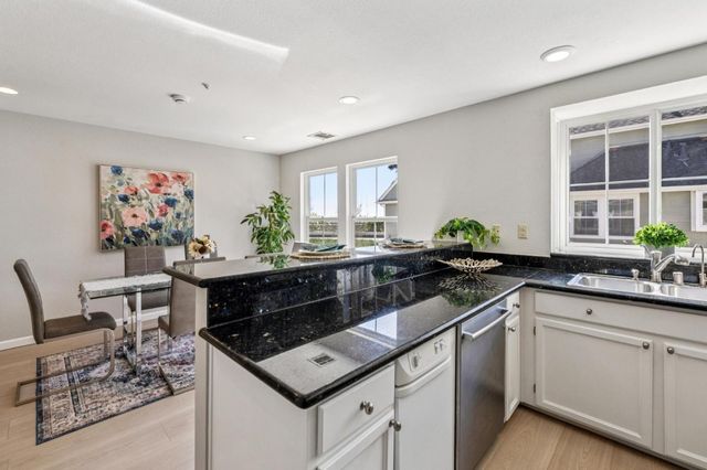 1107 Outrigger Lane, Foster City, CA 94404