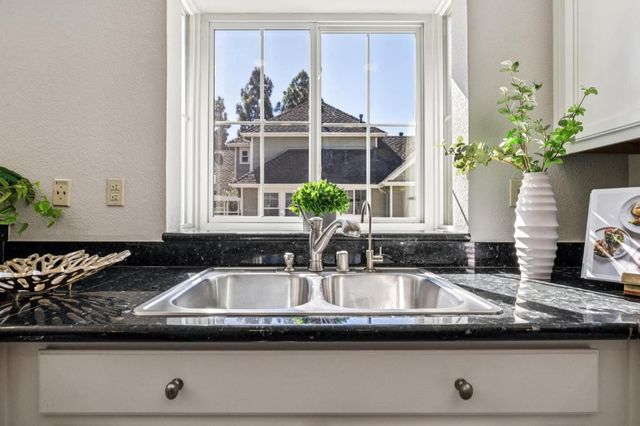 1107 Outrigger Lane, Foster City, CA 94404