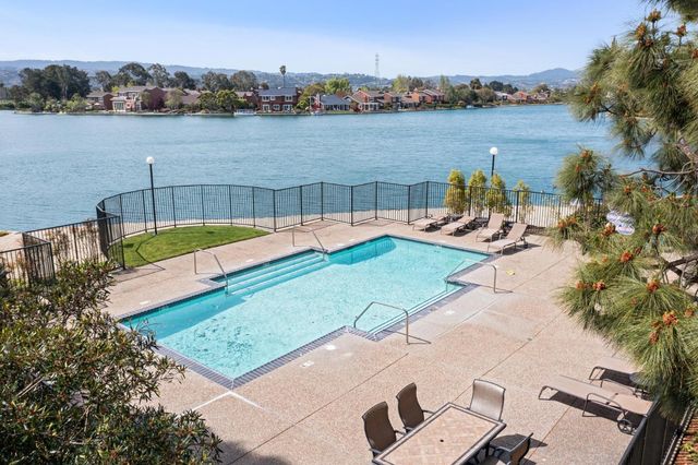 1107 Outrigger Lane, Foster City, CA 94404