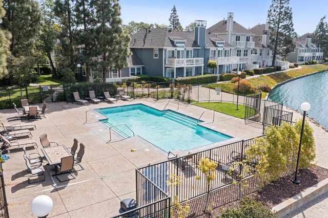 1107 Outrigger Lane, Foster City, CA 94404