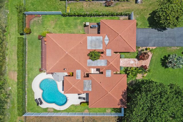 3251 NW 114th Avenue, Coral Springs, FL 33065