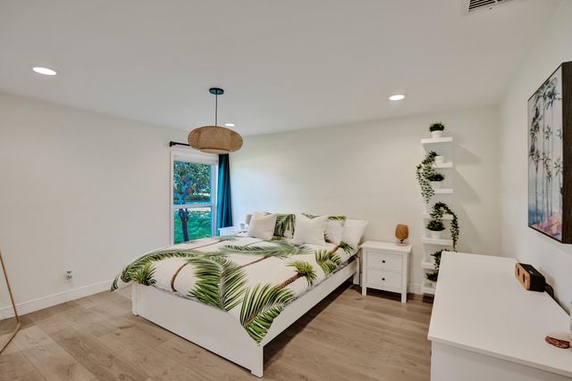 3251 NW 114th Avenue, Coral Springs, FL 33065