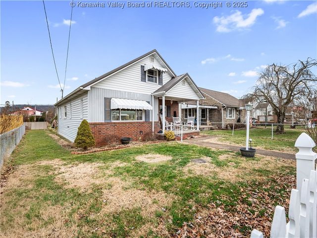 2220 Washington Avenue, St Albans, WV 25177