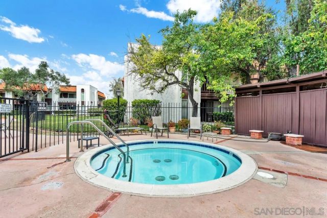 6878 Navajo Rd Unit 43, San Diego, CA 92119