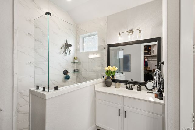 113 Vamanos, Boerne, TX 78006