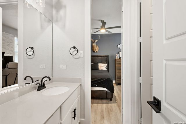 113 Vamanos, Boerne, TX 78006