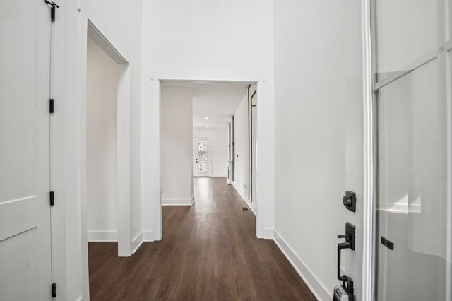 2211 18th Ave, N, Nashville, TN 37208