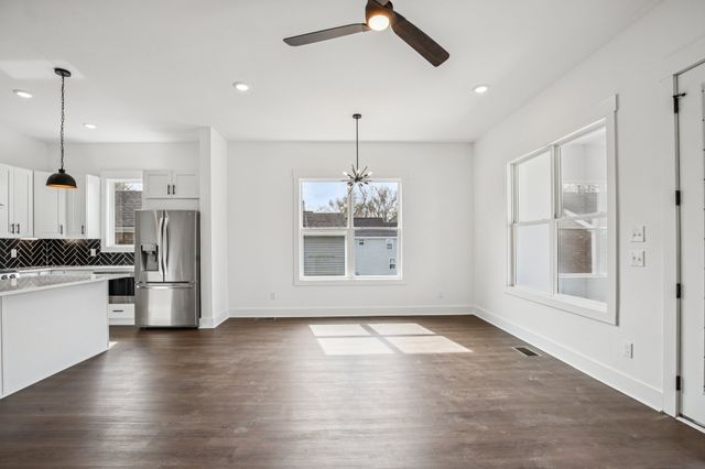 2211 18th Ave, N, Nashville, TN 37208