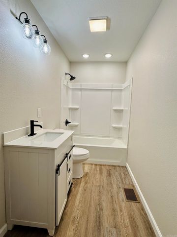 203 Saint Renee, Paragould, AR 72450