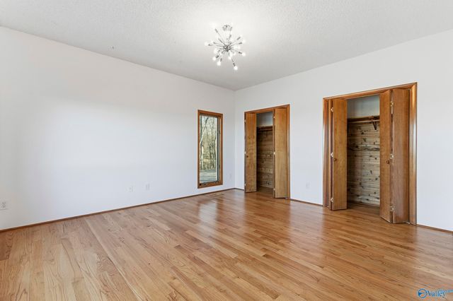 5000 Sunset Bluff SE, Huntsville, AL 35803