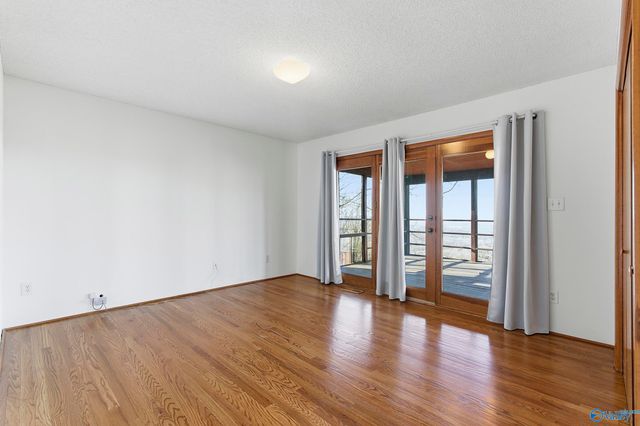 5000 Sunset Bluff SE, Huntsville, AL 35803