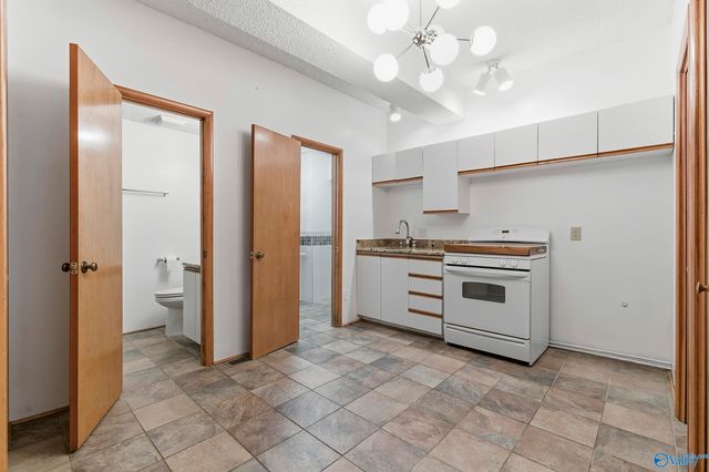 5000 Sunset Bluff SE, Huntsville, AL 35803