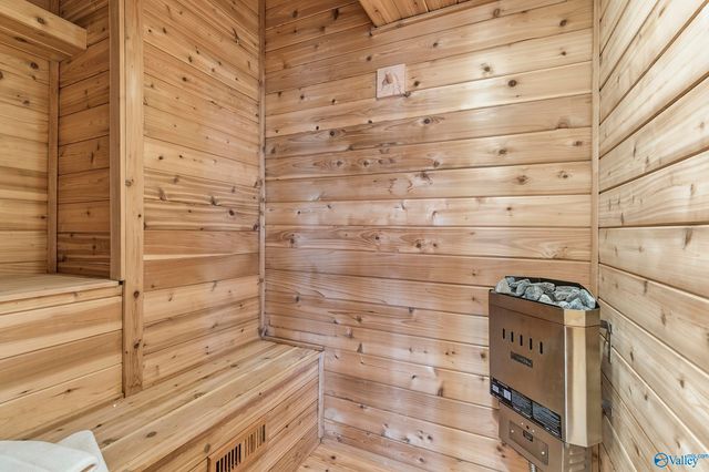 5000 Sunset Bluff SE, Huntsville, AL 35803