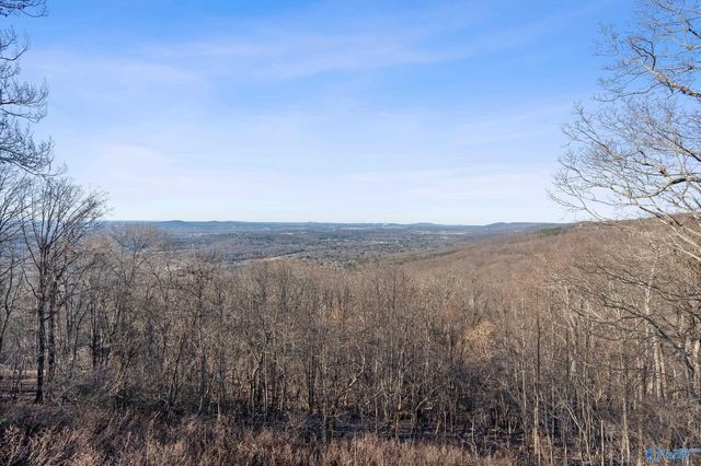 5000 Sunset Bluff SE, Huntsville, AL 35803