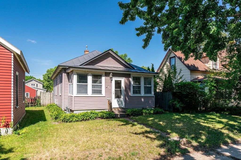 211 Caledonia STREET, La Crosse, WI 54603